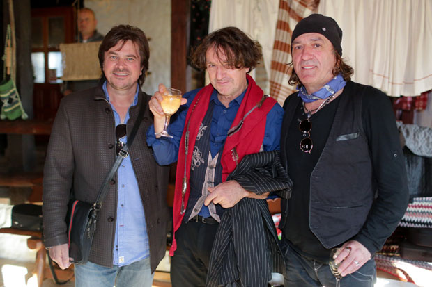 Дугме иде у Аустралију